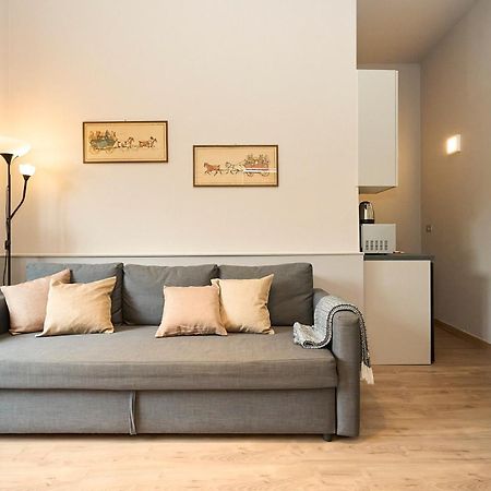 Ferienwohnung Duomo Design Cube - 10 Minutes Walk From Brera Mailand Exterior foto