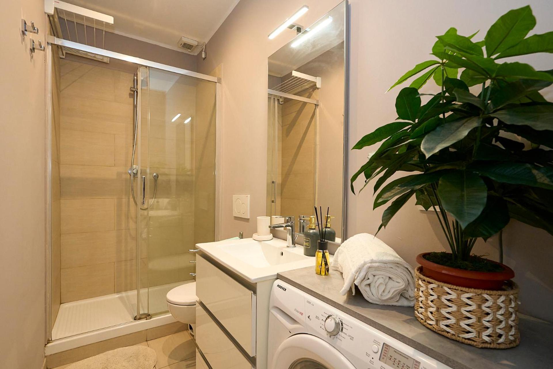 Ferienwohnung Duomo Design Cube - 10 Minutes Walk From Brera Mailand Exterior foto